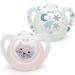 Nuk Star Baby Schnuller Night & Day 0-6 months lights up in the dark BPA-free silicone pink cat 2 pieces of girls 0-6 Mois (Lot de 2)