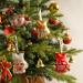 Leone 1947 Small Gold Decorative Boxing Glove | Christmas Tree Decoration | Unisex Adults | Standard Size - Buy Online on GoSupps.com