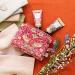 William Morris At Home Lot de 2 cr mes pour les mains de 30 ml trousse de toilette organiseur de beaut fermeture clair beurre de karit cr me hydratante patchouli et baies rouges format Patchouli et baies rouges Duo de soins des mains - Buy Online on GoSupps.com