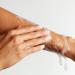 Shop Skinfix Eczema+ Foaming Oil Body Wash - 12.5 oz/ 370 mL Online - Best Price & International Shipping - Buy Online on GoSupps.com