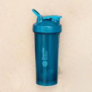 Blender Bottle Classic with Loop White 28 oz (828 ml) - BlenderBottle