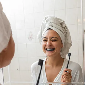 Hello Activated Charcoal Epic Whitening Fluoride Toothpaste Fresh Mint + Coconut Oil 4.0 oz (113 g) - black toothpaste = white teeth