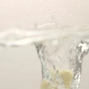 Bath Melt - Bath Oil 24 uses Lavender Cocoa & Honey Bath Melt - Our Tiny Bees Skincare - splash