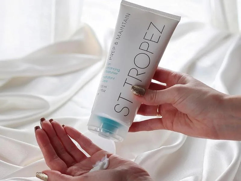 St.Tropez Tan Enhancing Body Moisturiser Body Lotion Prep and Maintain Vegan Natural & Cruelty Free 200 ml - Body Moisturiser