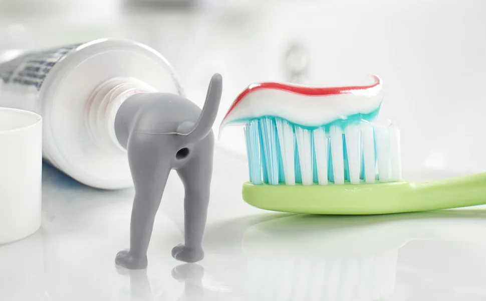 Pooping Dog Butt Toothpaste Topper Dog Poop Toothpaste Dispenser Funny Pooping Toothpaste Cap Creative Gift for Kids Adults Friends (Brown) - pooping dog toothpaste topper