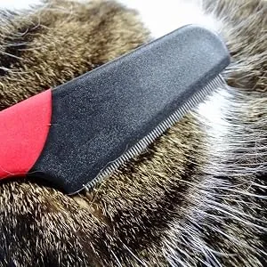 Masterclip | Flea Comb - Flea Removal Grooming Comb for Cats Dogs Rabbits. Effective against Fleas Nits Biting Pests Ticks Flea Dirt Ectoparasites - rabbits
