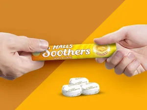 Halls Soothers 4 Peach & Raspberry Flavour with Real Fruit Juice Each 45g With A Liquid Centre for Little Moments of Refreshment - Sold by VR Angel Peach and Raspberry - Honey and Lemon Soother Cough Candy