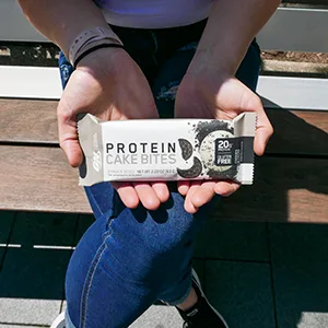 Optimum Nutrition Protein Cake Bites Chocolate Frosted Donut 9 Bars 2.29 oz (65 g) Each - cookies