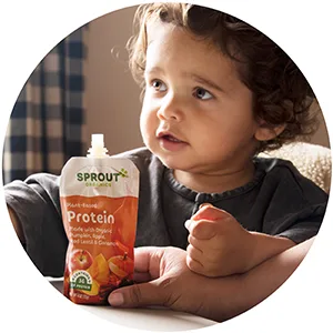 Sprout Organic Crispy Chews 12 Months & Up Red Fruit Beet & Berry with Crispy Brown Rice 5 Packets 0.63 oz (18 g) Each - Pouch