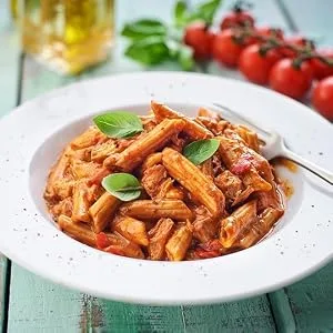 Pasta Microwaveable Ready Meal Deal Selection Pack - Lasagne Macaroni Cheese Bolognese Arrabbiata Penne - Chicken Arrabbiata