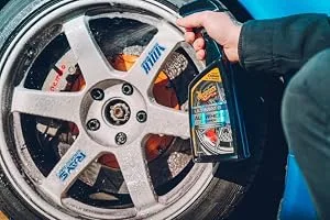 Meguiar's G180224EU Heavy Duty Multi-Purpose Cleaner 709ml Professional Strength & G180124EU Ultimate All Wheel Cleaner Iron Remover 709ml Changes colour as it cleans! - product information 6