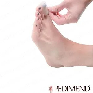 Athletics Toe Caps (4 Toe Caps) - PEDIMEND Breathable Moisturizes Gel Toe Cap and Protector Ingrown Toenails Corns Blisters Hammer Toes - TOE CAPS GEL