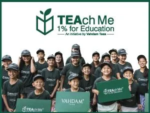 Vahdam Teas Loose Leaf Black Tea Darjeeling Summer Gift Set  1 Tin Caddy - Teach Me