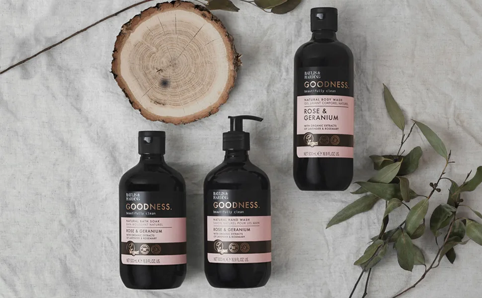 Baylis & Harding Goodness Rose & Geranium Natural Bath Soak 500 ml (Pack of 3) - Vegan Friendly - lifestyle