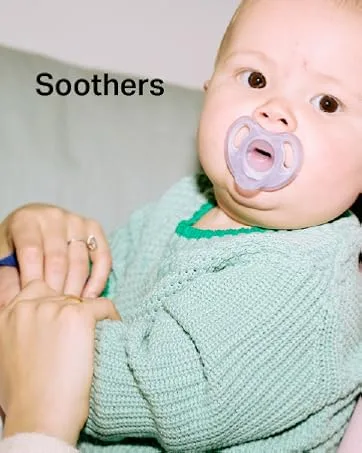Tommee Tippee Nighttime soother 18-36 months 6 pack of glow in the dark soothers with symmetrical silicone baglet Blue Night - PT05