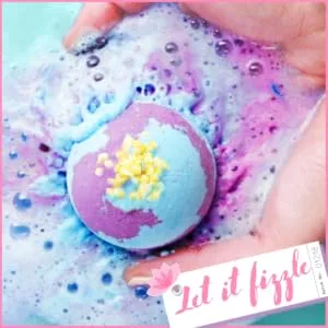 So Bomb DIY Aroma Bath Bombs 3 Pack Colourful Fun + Easy to Make Just Add Water Ready in Under 1 Hour! for Ages 6+ 466 g (Pack of 1) - Let it fizzle