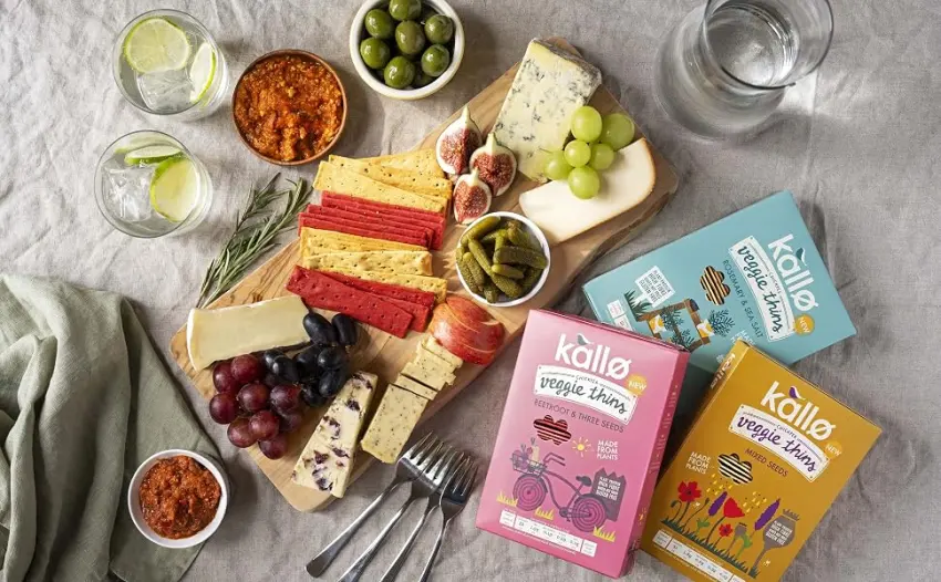 Kallo Beetroot & Three Seeds Veggie Thins Crackers | Healthy Snacks High Fibre Plant Protein Gluten Free & Baked | 100g Single Pack - Kallo Veggie Thin Crackers