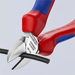 Knipex Diagonal Cutter chrome-plated with multi-component grips 140 mm 70 05 140 Multi-component Grips Blue/Red 140 mm chrome-plated standard packaging - 70 05 140