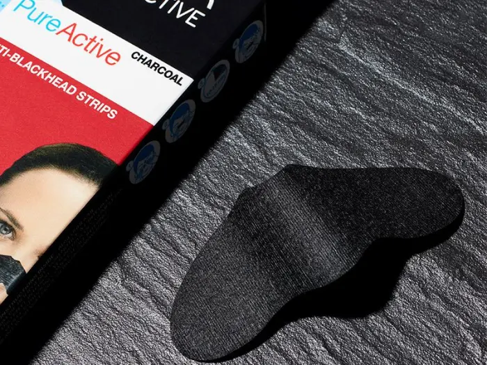 Garnier Pure Active Anti-Blackhead Charcoal Nose Strips Pack Of 4 - product information 2