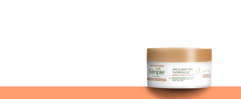 Simple Protect 'N' Glow Triple Protect Moisturiser SPF 30 40ml 40 ml (Pack of 1) Triple Protect Moisturiser - Simple Rest & Reset 72h Hydrating Gel boosts the skin