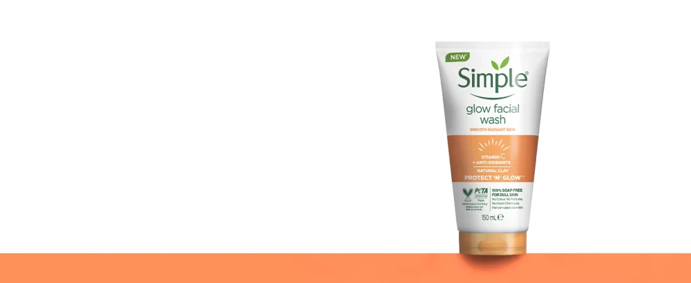 Simple Protect N Glow Instant Glow Biodegradable Wipes dermatologically tested for sensitive skin 20 wipes 20 count (Pack of 1) - Simple Detox & Brighten Clay Mask removes impurities while reviving your skin with minerals