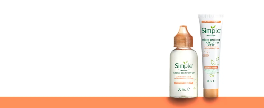 Simple Protect N Glow Instant Glow Biodegradable Wipes dermatologically tested for sensitive skin 20 wipes 20 count (Pack of 1) - Simple Radiance Booster SPF 30 protects the skin against UVA & UVB rays, blue light and pollution