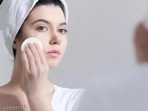 DIVCHI Oval Cotton Pads - 60 Pack for Face | Makeup Remover Pads Hypoallergenic Lint-Free | 100% Pure Cotton - Oval Cotton Pads