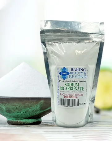 100ml Professional Quality UK Concentrated Food Flavouring Flavour Maximum Strength (Pineapple) - Quality Sodium Bicarbonate Powder
