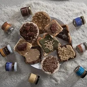 Nutural World - Crunchy Pecan and Figs Spread (170g) Award Winning Product - Standard collection