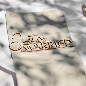 Ginger Ray Wooden Just Married Place Setting Brown "Just Married" setting - SW-862