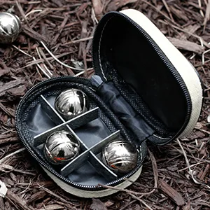 Kikkerland GG90 Boules Set S - Kikkerland Mini Boules Set