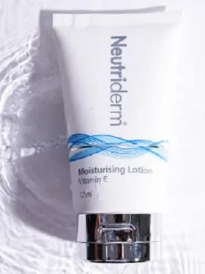Neutriderm Moisturising Lotion w/ Vitamin E - 125 mL by Neutriderm - product information 2