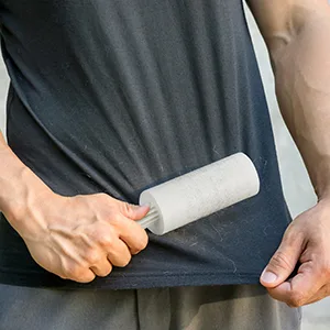 Relaxdays lint roller with 2 replacement rolls lint roller for clothing against lint & hair lint remover 105 sheets white - tierhaarentferner