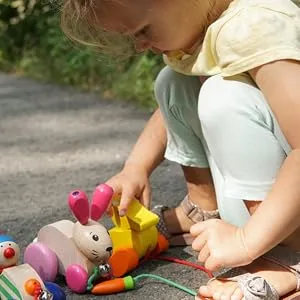 Selecta 62023 Hanna Hoppel pull-along rabbit push and pull toy made of wood 13 cm single - product information 2