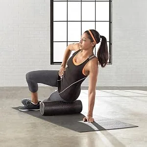 Amazon Basics - High Density Foam Exercise Roller 90 cm Black - product information 2