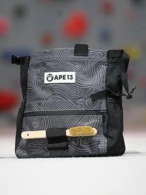 APE13 Chalkbag Boulder Set from Chalk Bag Boulder B rste Chalk (as a set & individually) - perfect bouldering gift and enough space for boulder accessories - Der Boulder Chalk Bag bietet ein großes Chalkfach und viele weitere Taschen
