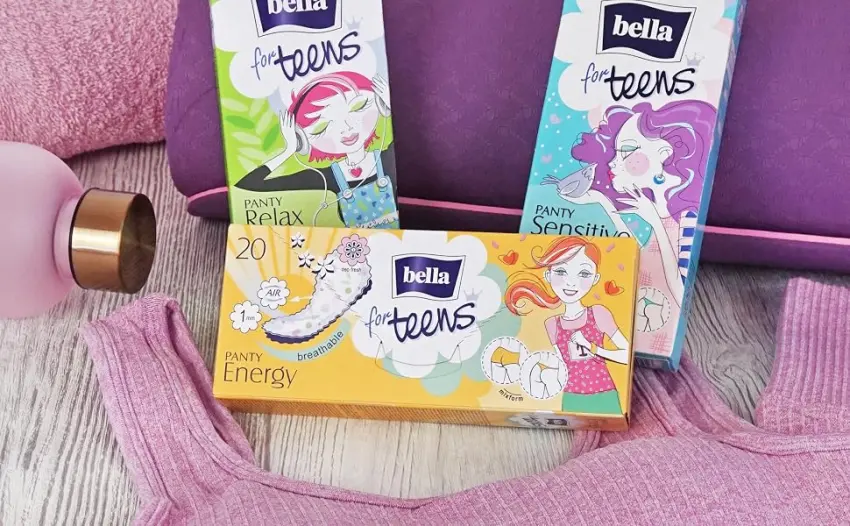 bella for Teens first period box with panty liners (3x20 pieces) and Ultra sanitary pads (3x10 pieces) - teensbox
