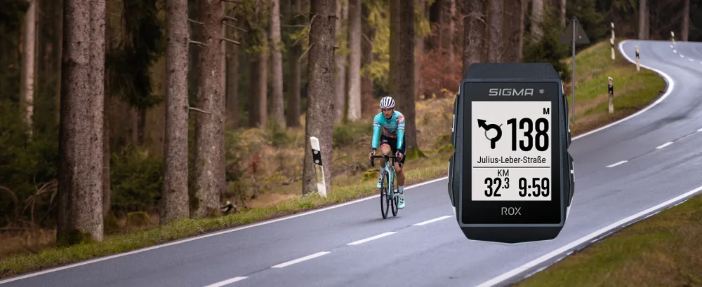 Sigma Sport Rox 11.1 Evo Black |Bicycle computer wirelessly GPS & navigation including GPS bracket |Outdoor GPS navigation with smart variety of functions - ROX-11-Premium-slider-Abbiegehinweise_1464x600_EN