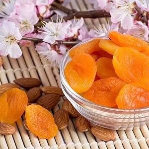 We Got Nuts Dried Turkish Apricots in Resalable Bag 2 Lbs (2lb) - Feature3