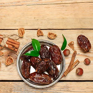 Anna and Sarah Pitted California Deglet Noor Dates in Resealable Bag 1 lb (1 Pack) - pitted dates