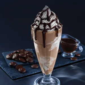 Ghirardelli premium sauce chocolate net wt 5lb 7.3oz - Black label sauce milkshake