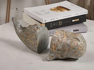 HAUCOZE Bookends Modern Sculpture Figures Pineapple Decor Statue Gift Living Room Art Polyresin Ornament Silver 26cm - product information 19