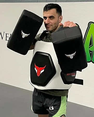 Mytra Fusion Headguard Boxing MMA Kickboxing Grappling Taekwondo Karate Training Headgear One Size Fits All - Muay Thai pads