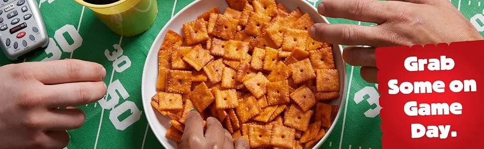 Cheez-It Baked Snack Cheese Crackers Original School Lunch Snacks 1 oz Bag (40 Bags) - Enjoy at a party while tailgating or watching college gameday sports like football and basketball