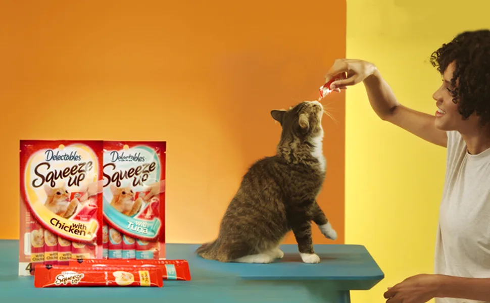 Hartz Delectables Stew Lickable Wet Cat Treats for Adult & Senior Cats Multiple Flavors - product information 3