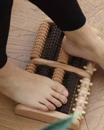 Massage roller back with handle maderotherapy set anti cellulite massage device massage wood suitable for neck legs back body 2 pieces natural wood color - fußmassagegerät fussmassagegerät fussmassage fußmassageroller fussmassageroller massageroller