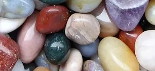 Gemstone set "Colludo" | Natural tumbled stones in various sizes | Practical in a colorful fabric bag XS (0.5-1.3 cm) - tumbed stones india