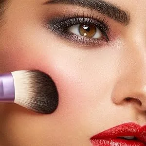 KIKO Milano Smart Concealer Brush 100 | Brush for concealer and eye shadow synthetic bristles - Smart Blush Brush