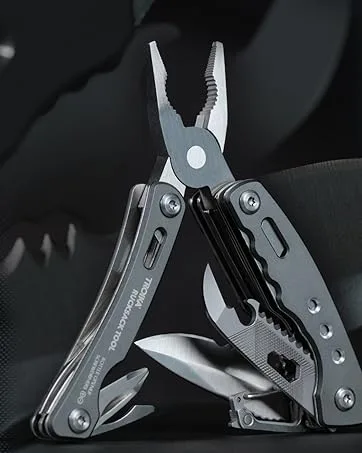 Troika compass guide - COS10/BK - key holder with compass and carabiner - black - PVC/acrylic/silicone - aluminum - The original - Einzigartigkeit