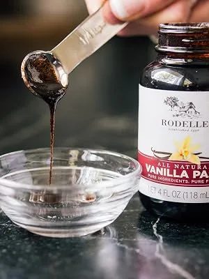 Rodelle Paste, Vanilla, 4 Fl Oz (Pack of 1) - Vanilla, Vanilla Paste, Vanilla Bean Paste, Rodelle, Pure Vanilla Extract, Baking, Vanilla Beans